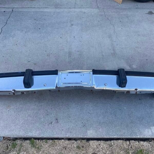 81-90 Squarebody Bumper.