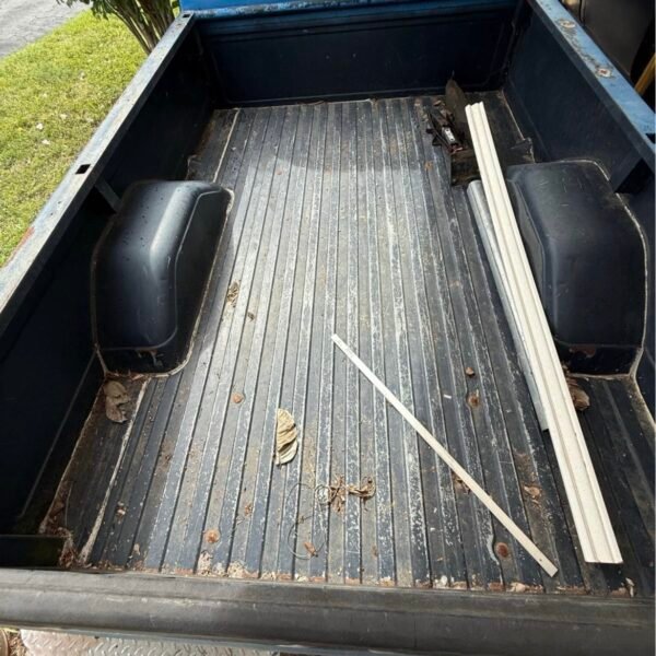 83 Chevy C10 8' truck bed