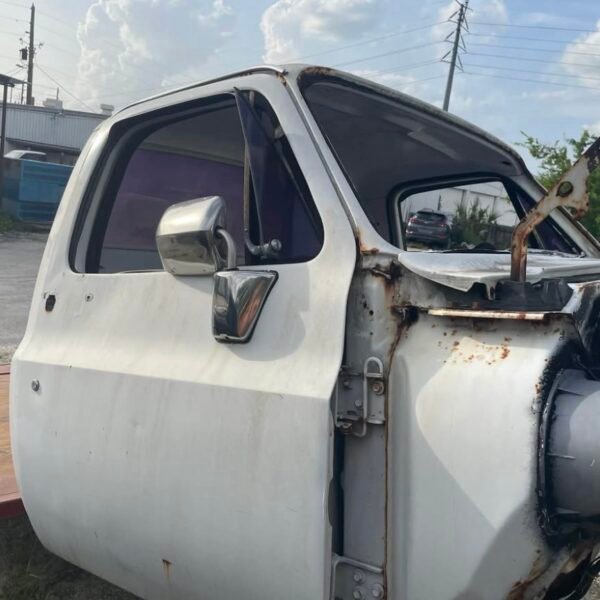 1987 Chevrolet 1500 Regular Cab • Long Bed