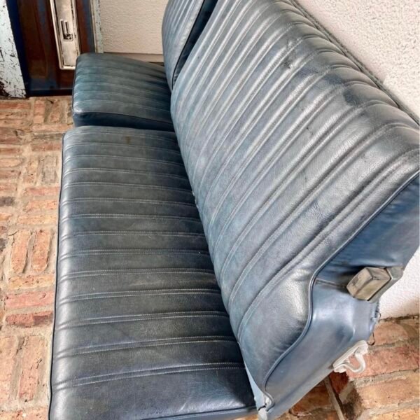 Chevy Square Body 1973-1991 Middle Row Seats Blue original suburban