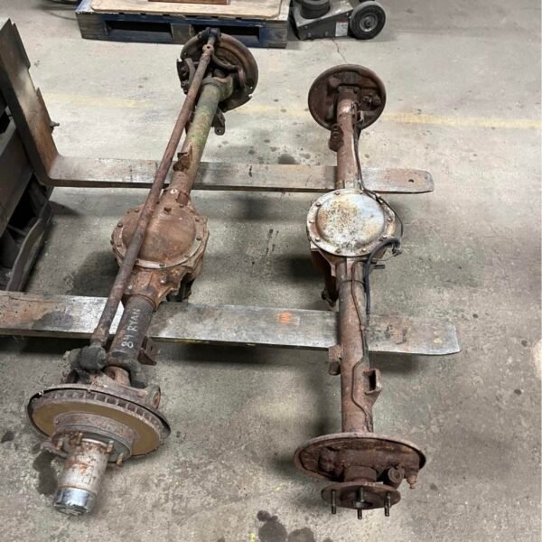 Chevy Square body K10 Rears
2.73 ratio