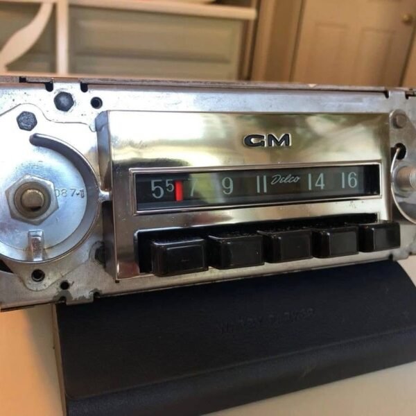 1967 - 1972 "NOS" Chevy GMC 'TRUCK' RADIO,